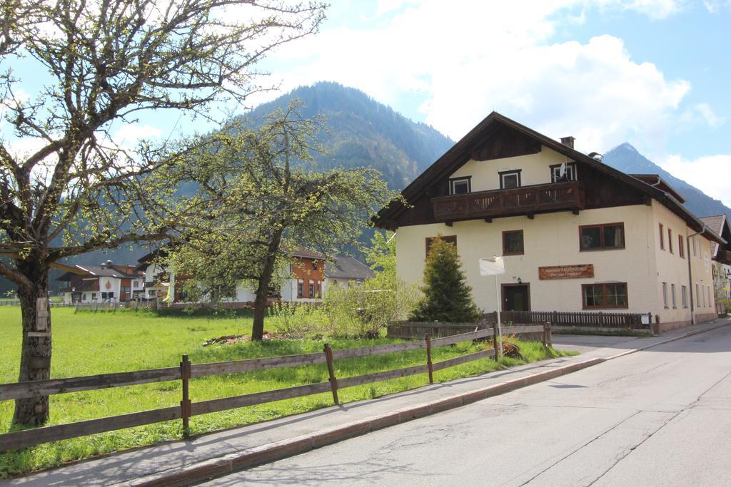 Alpenhaus Bichlbach Vila Quarto foto
