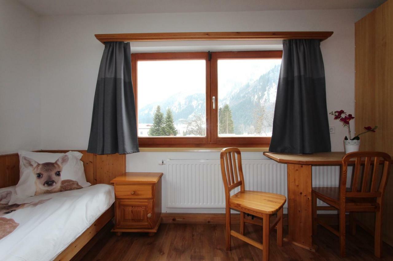 Alpenhaus Bichlbach Vila Exterior foto